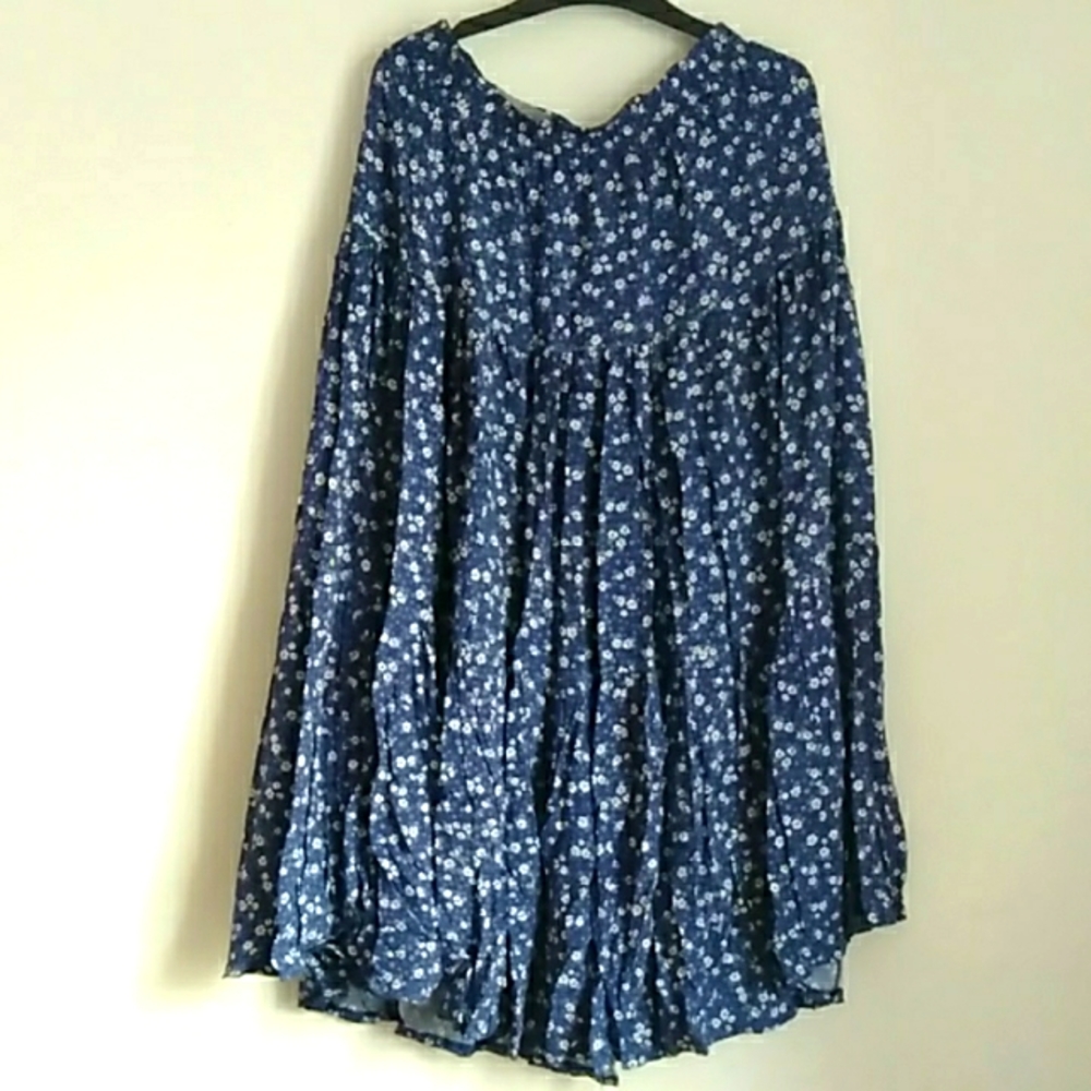 Summer skirt with adjustable waist